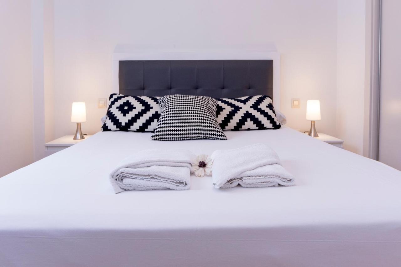 Livemalaga Ventura & Parking Apartment Ngoại thất bức ảnh